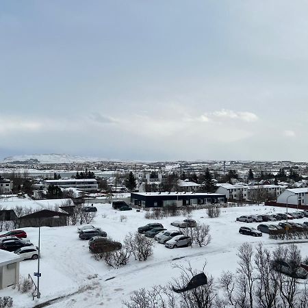 Jm Homestay - A Cozy Two Bedroom Apartment レイキャヴィーク エクステリア 写真