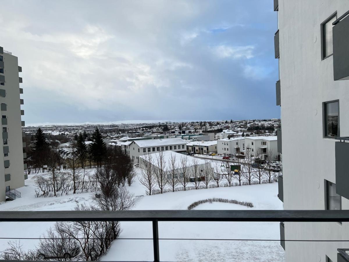 Jm Homestay - A Cozy Two Bedroom Apartment レイキャヴィーク エクステリア 写真